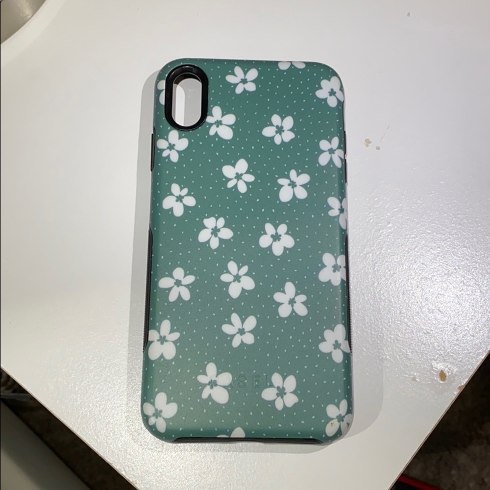 green flower Iphone XS Max case
